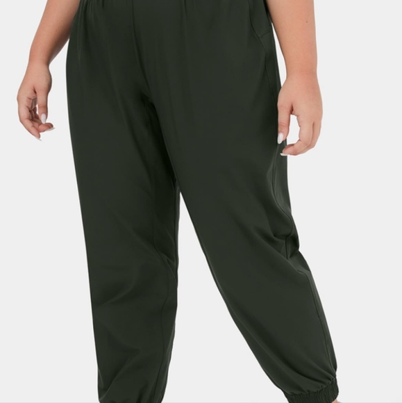 Halara Joggers - Picture 5 of 6